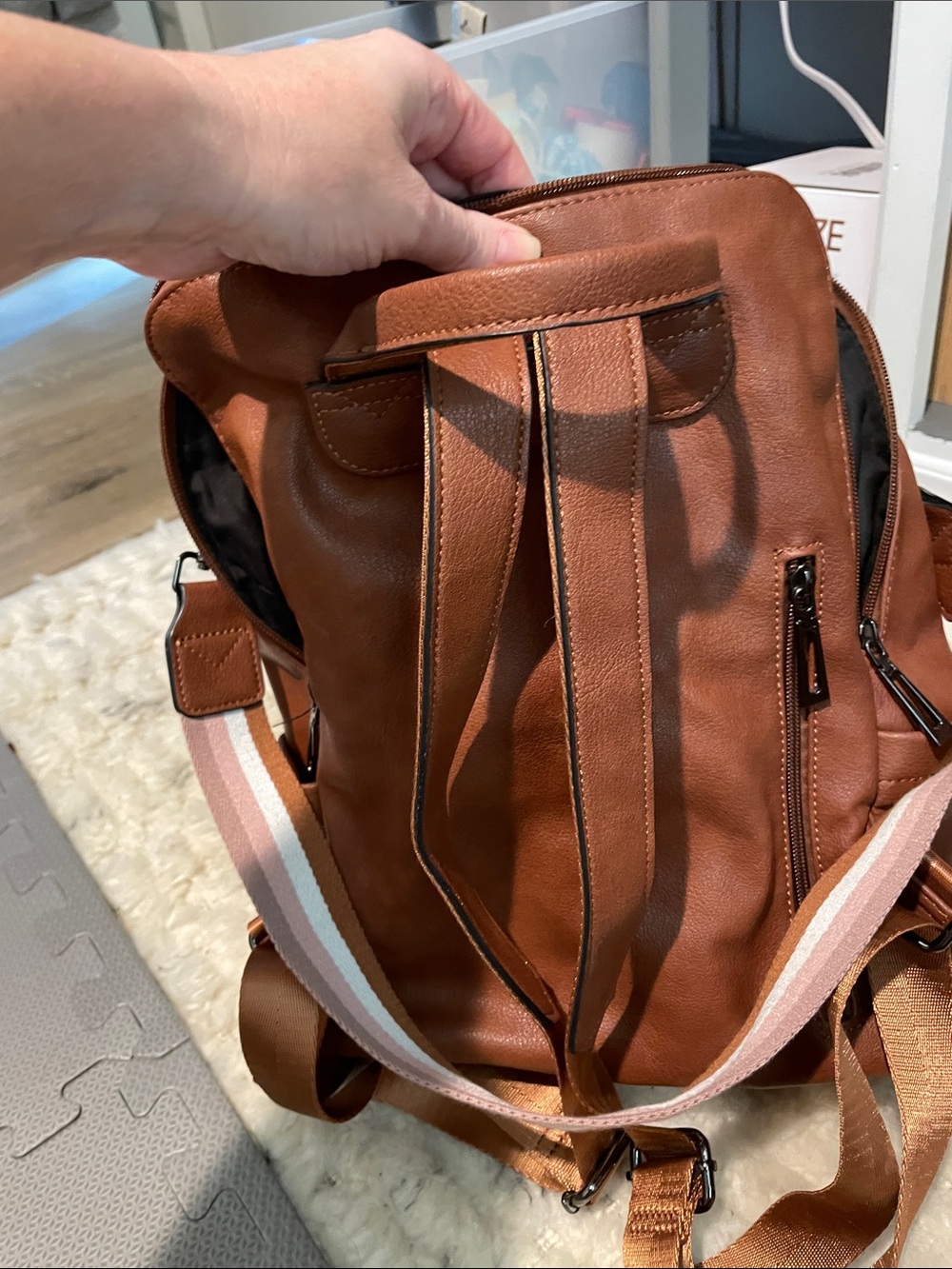 Brown Women's Leather Backpack - Versatile Everyday Bag - Picture 7 of 8